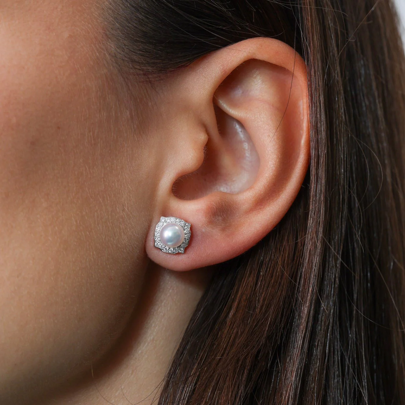 18ct White Gold Pearl with Square Halo Earrings - Image 3