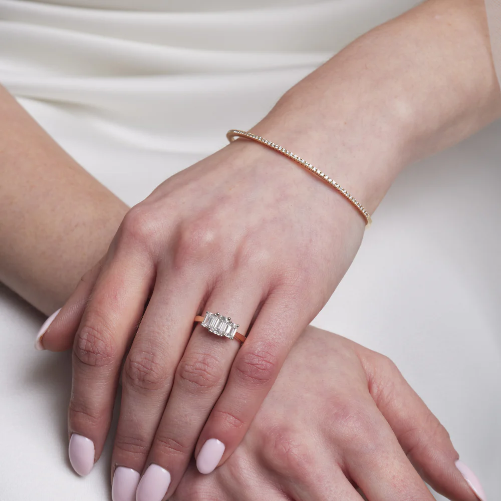 18ct Yellow Gold Flex Diamond Tennis Bangle - Image 2