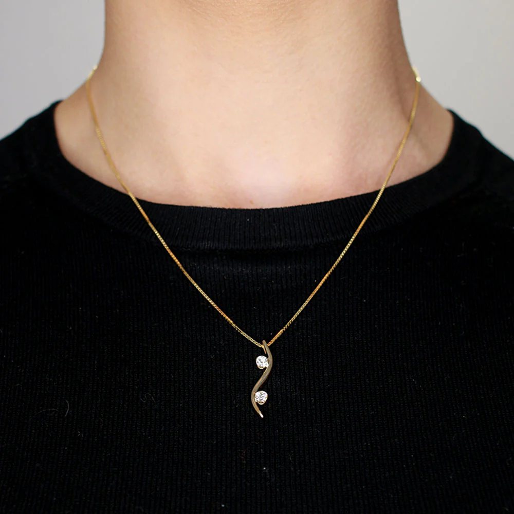 18ct Yellow Gold Long Curved Double Diamond Pendant - Image 2