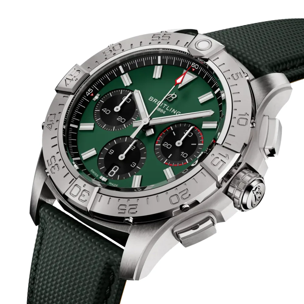 Breitling Avenger B01 Chronograph 42 Green Dial Watch - Image 3