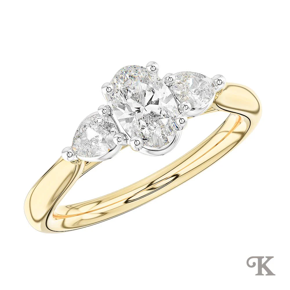 Florentine Oval Three Stone