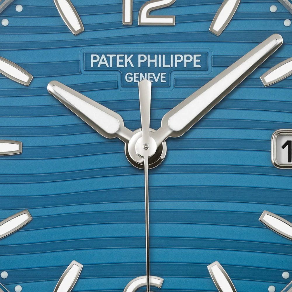 Patek Philippe Nautilus Ref. 7010/1G-013 - Image 7