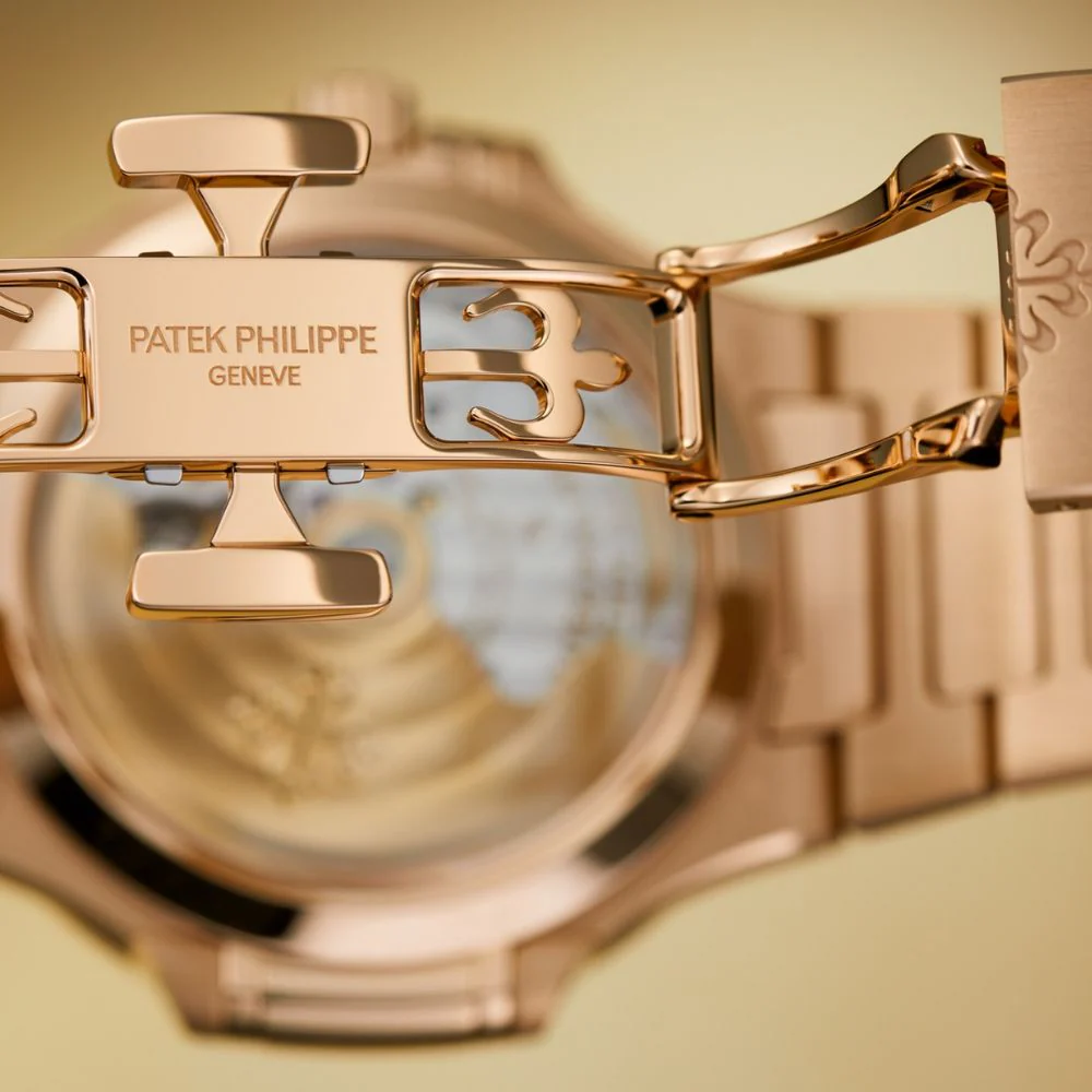 Patek Philippe Nautilus Ref. 7118/1300R-001 - Image 4