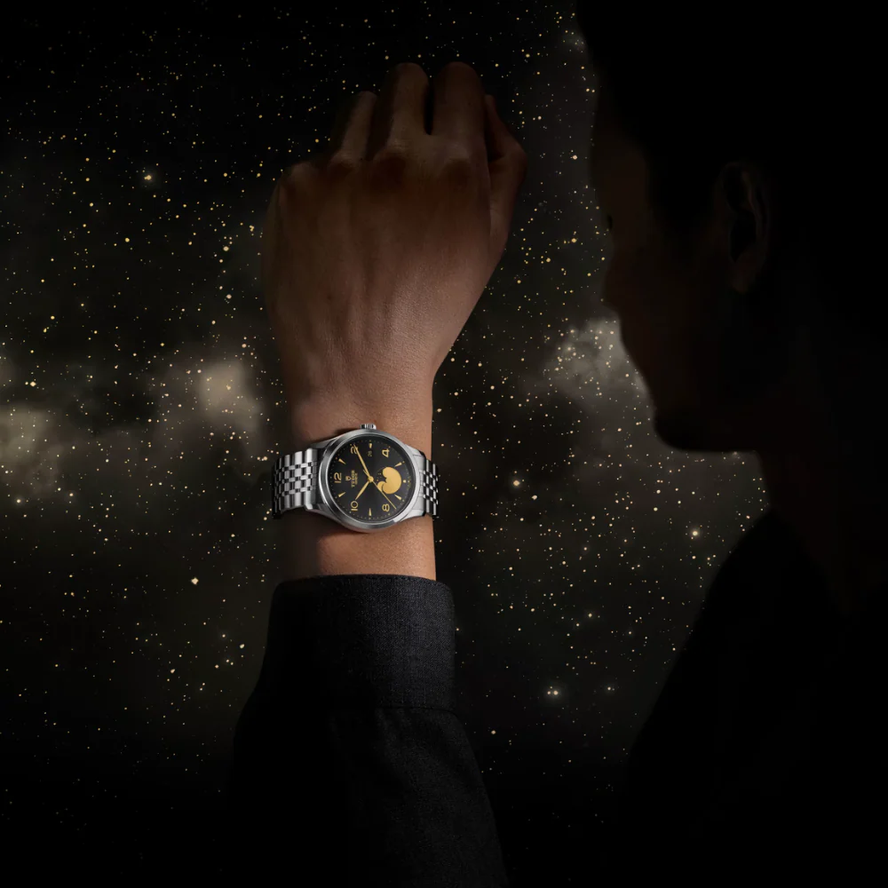 TUDOR 1926 Luna Black 39mm Dial Watch - Image 3