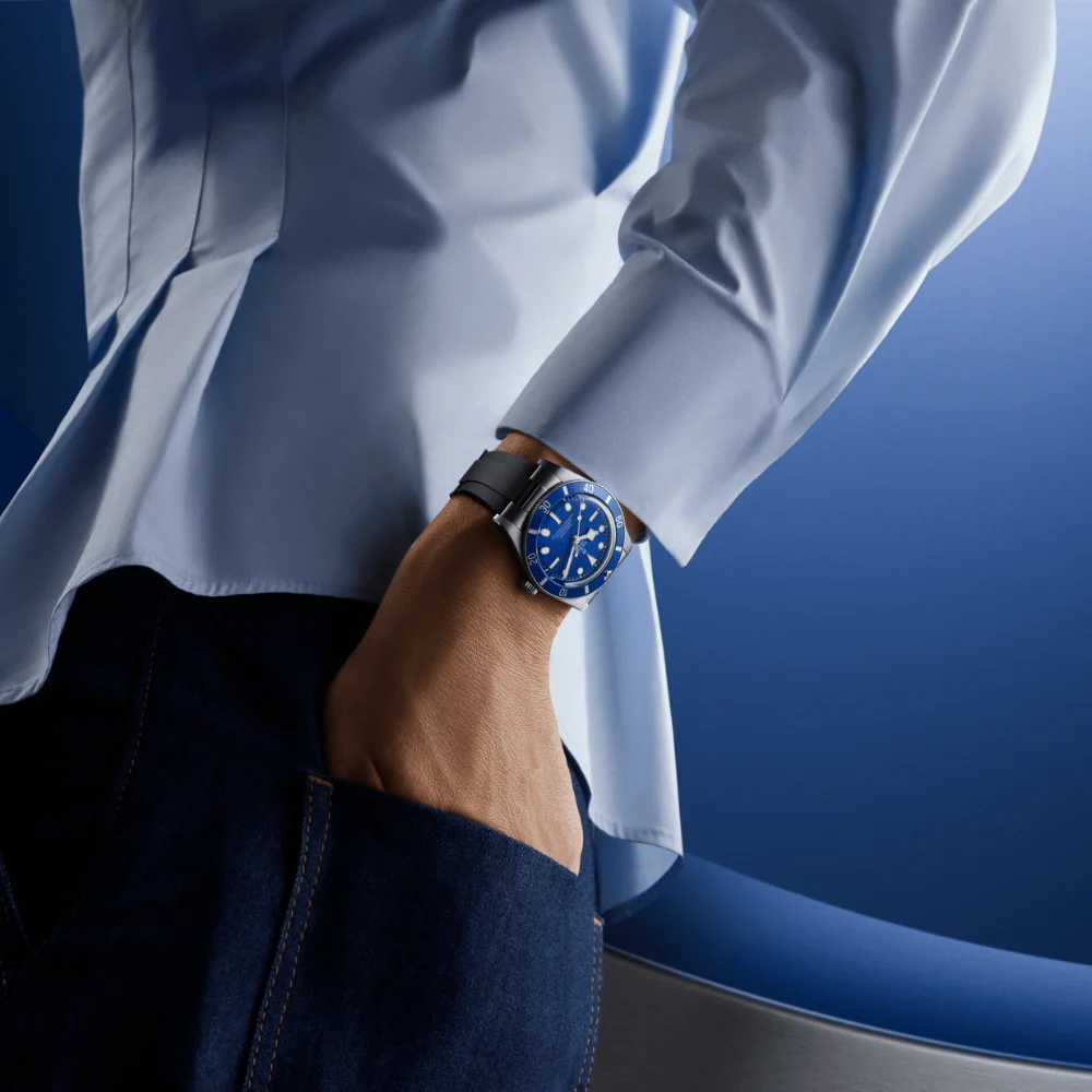 TUDOR Black Bay 54 37mm Blue Dial Rubber Strap Watch - Image 4