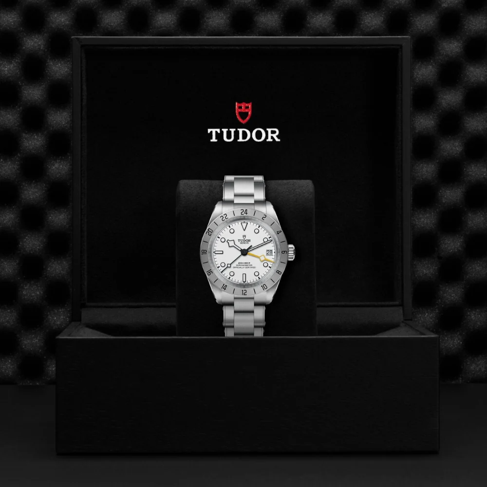 TUDOR Black Bay Pro White Dial Stainless Steel Bracelet - Image 4